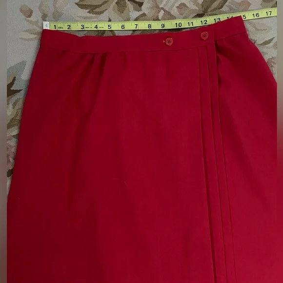 Vintage red wrap skirt size 16 - Picture 5 of 10